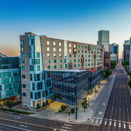 The Art Hotel Denver, Curio Collection By Hilton